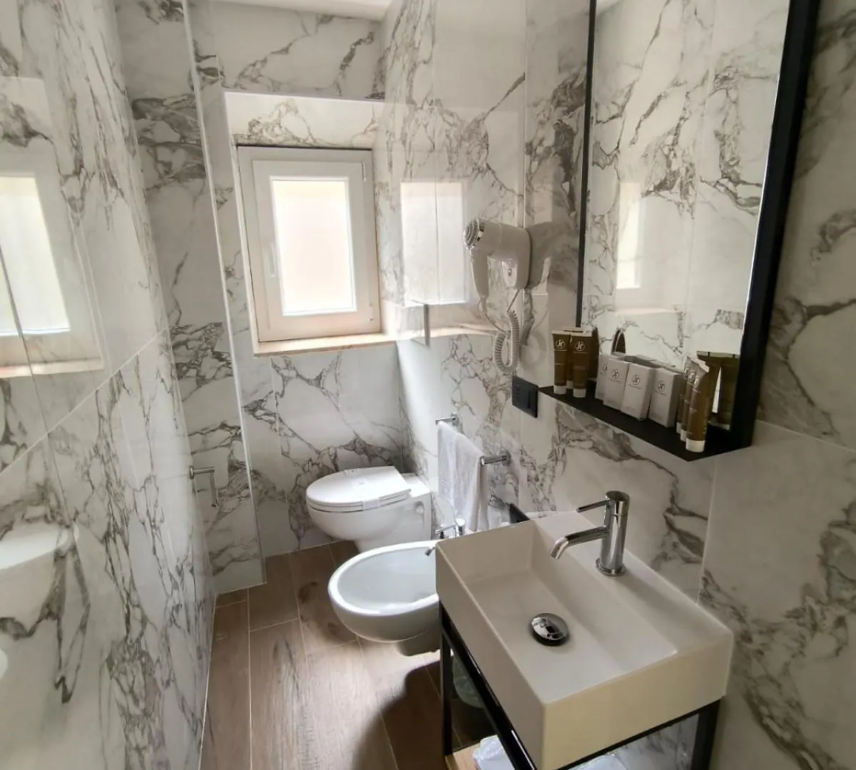 Jr Hotels Hermes Firenze Florencia