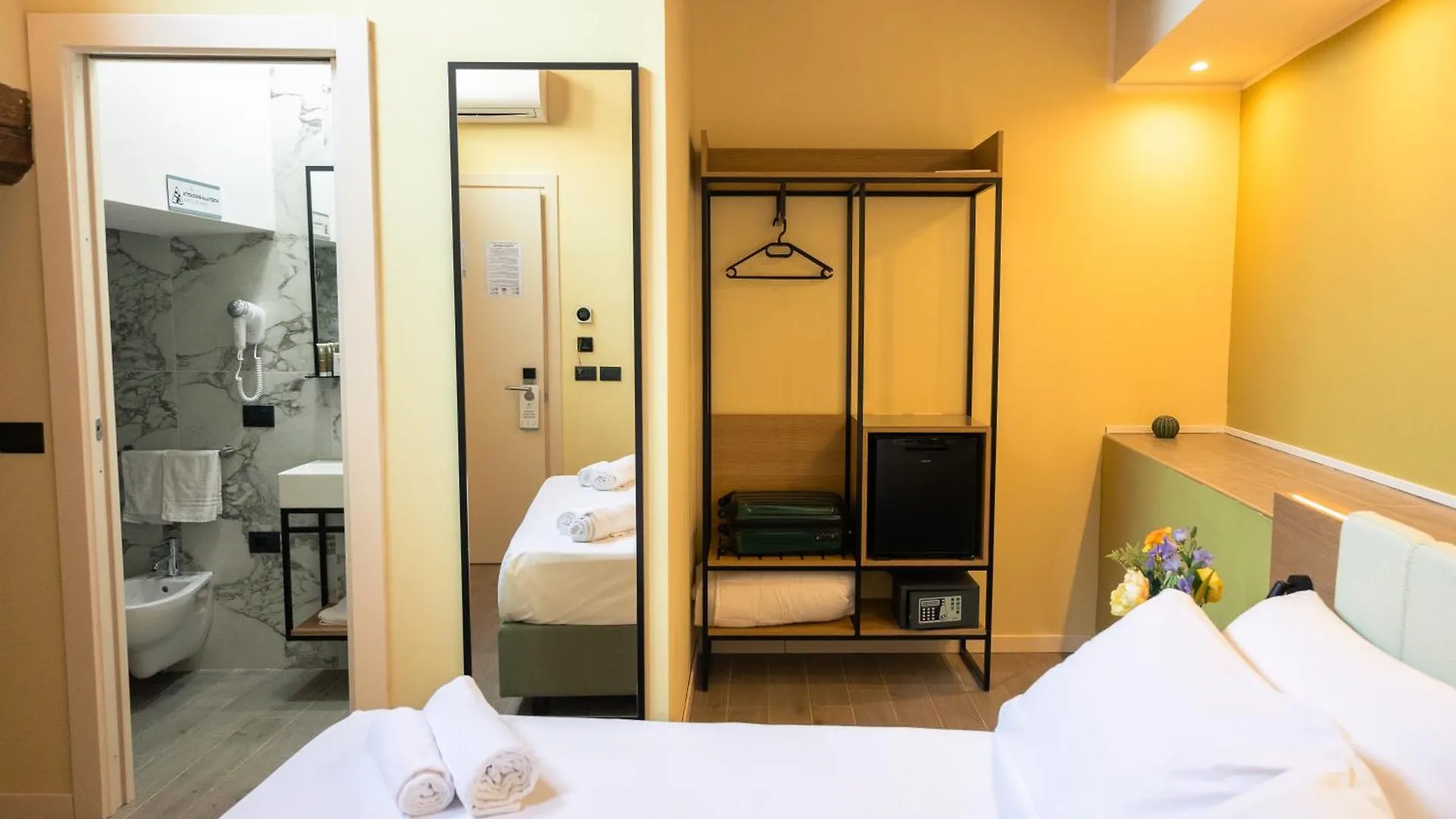 Jr Hotels Hermes Firenze Италия